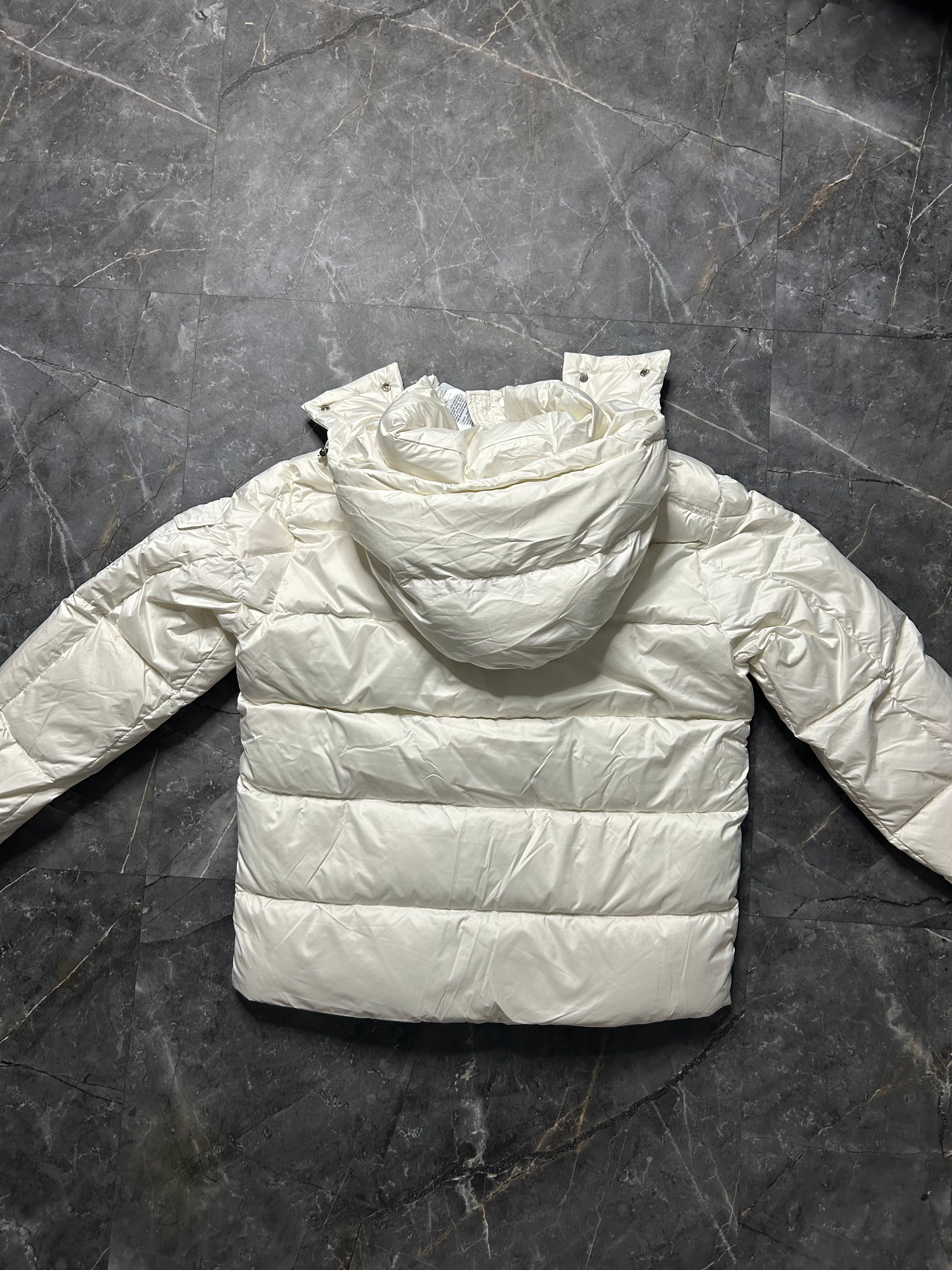 Moncler vezere white
