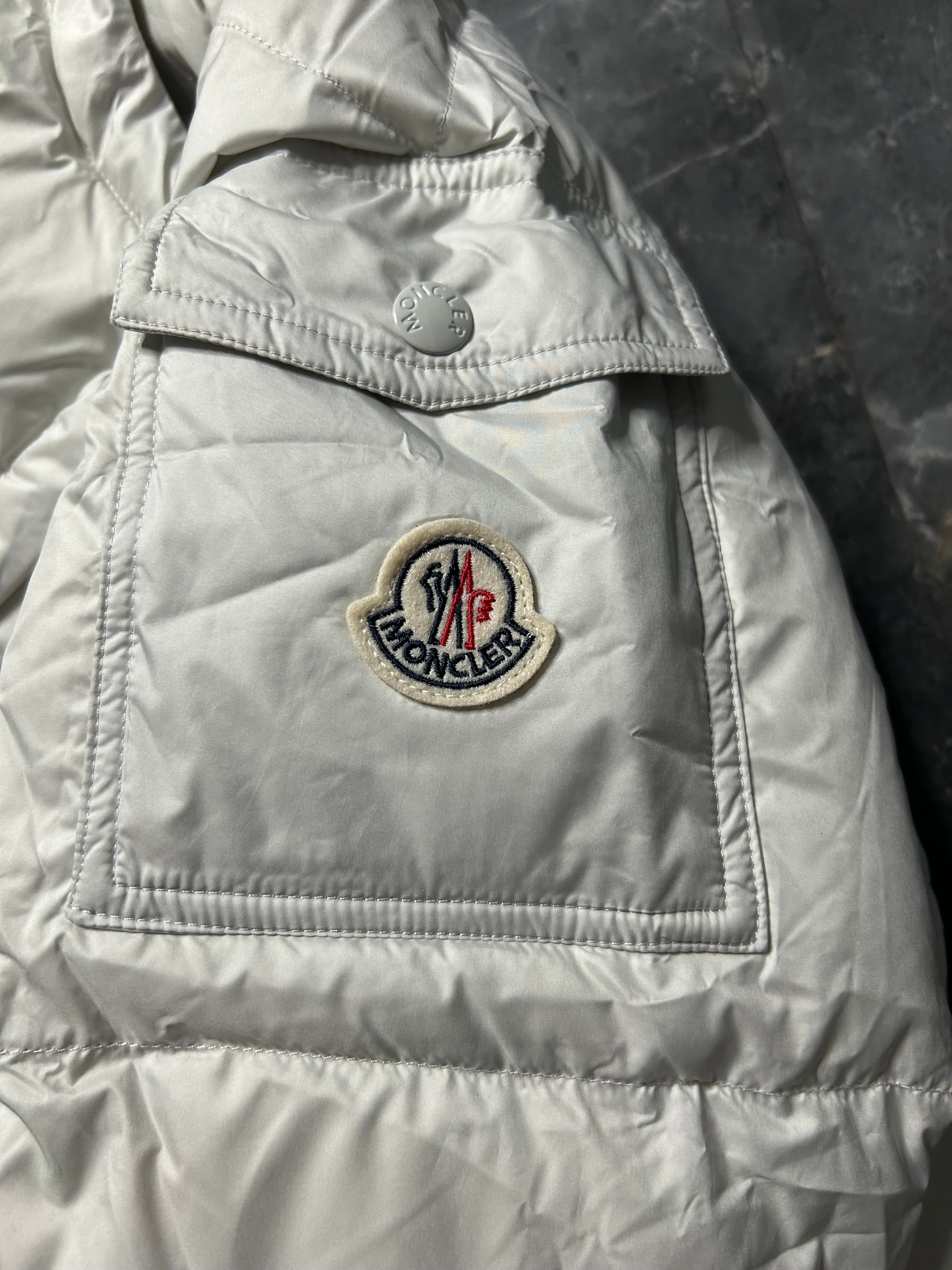 Moncler vezere light grey
