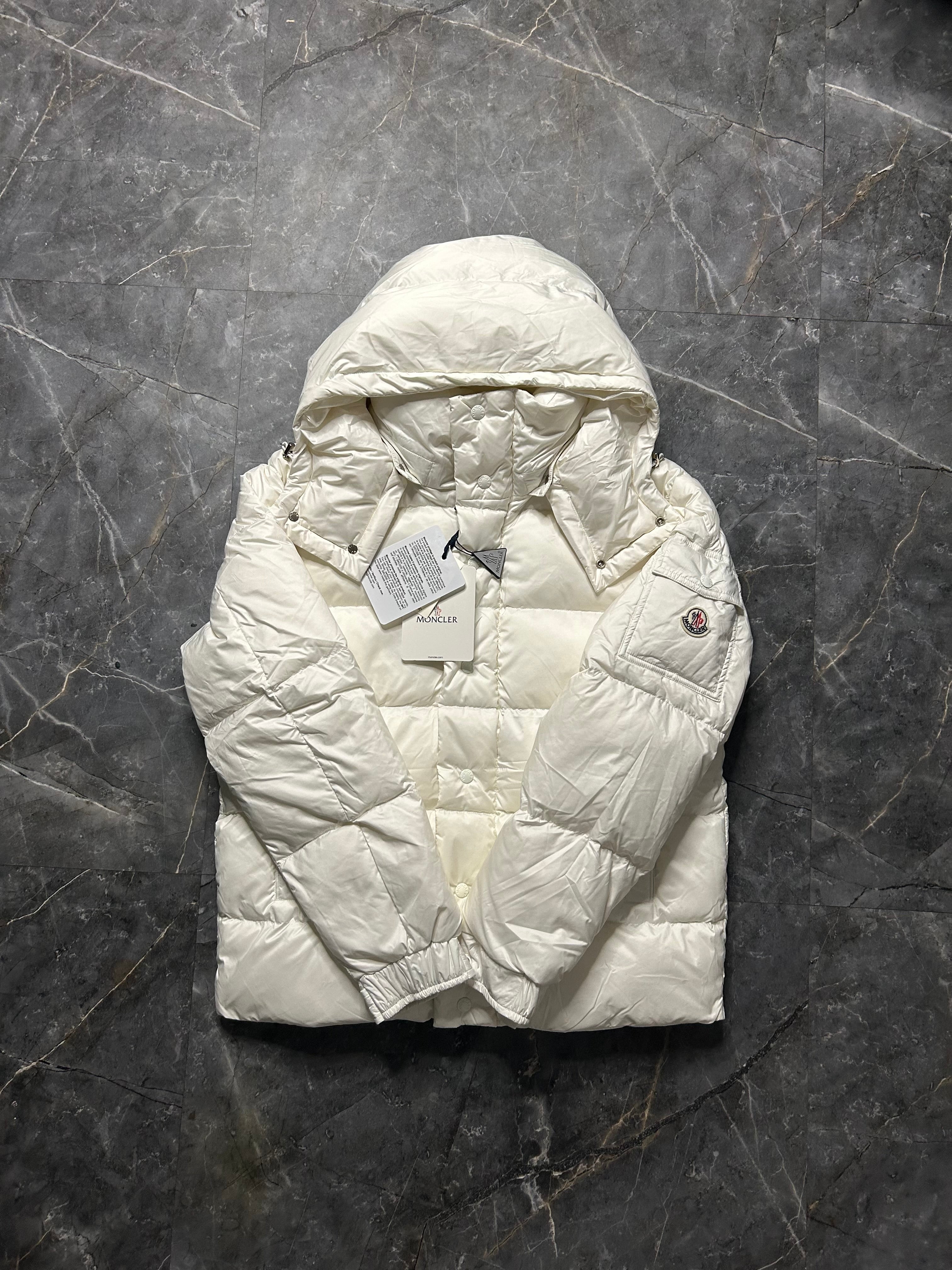 Moncler vezere white