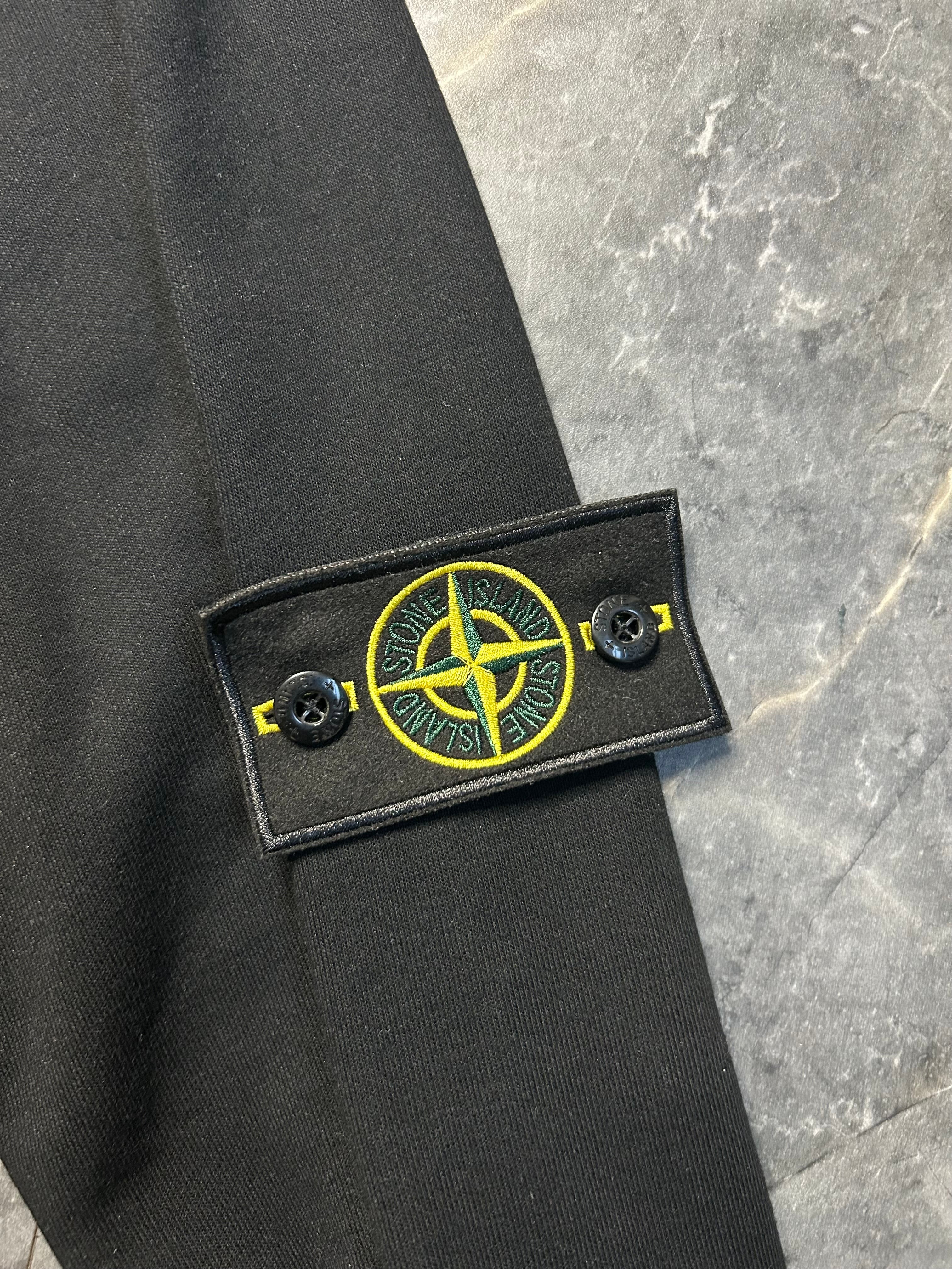 Stone island black crewneck