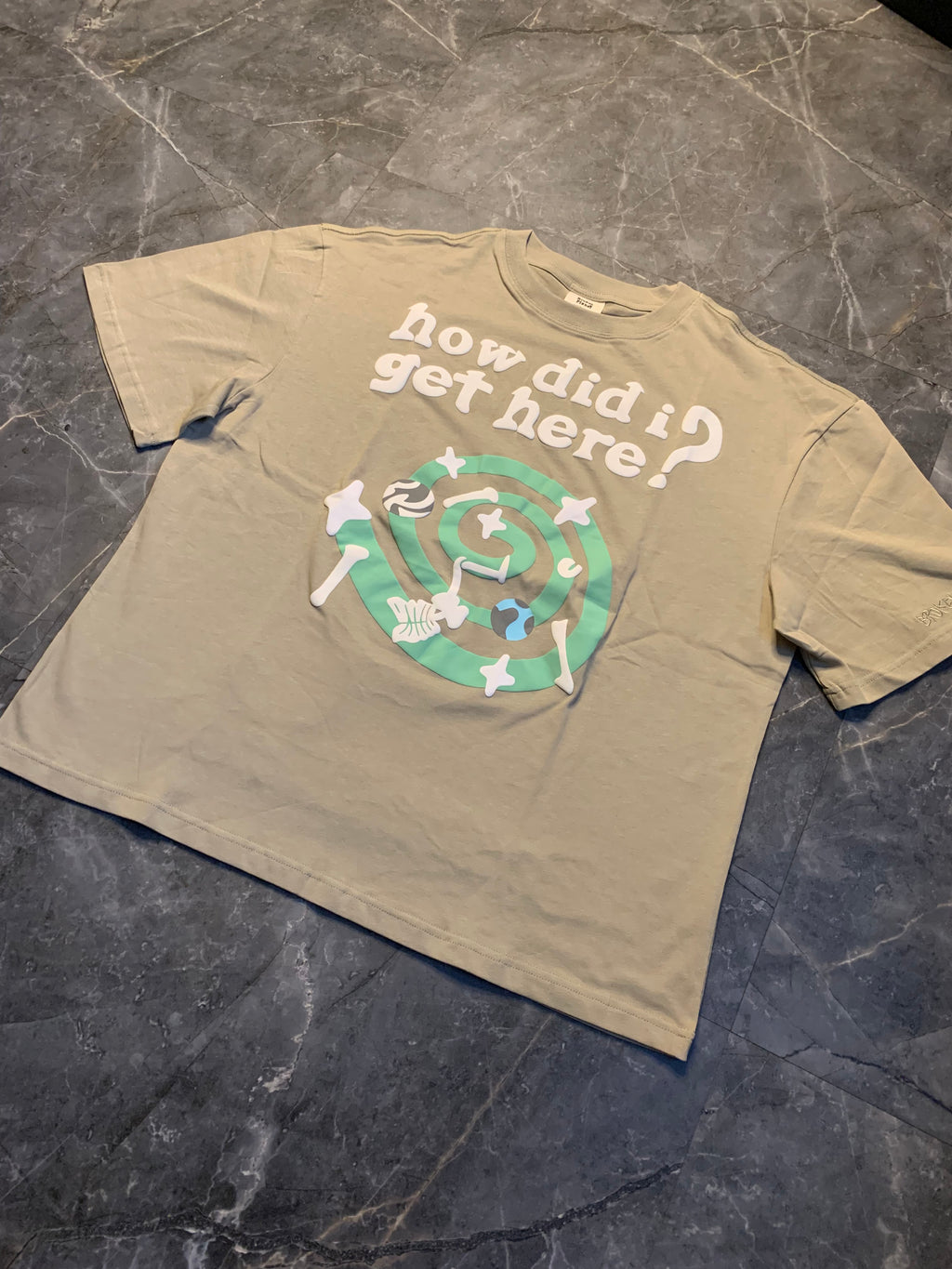 Broken planet t-shirt