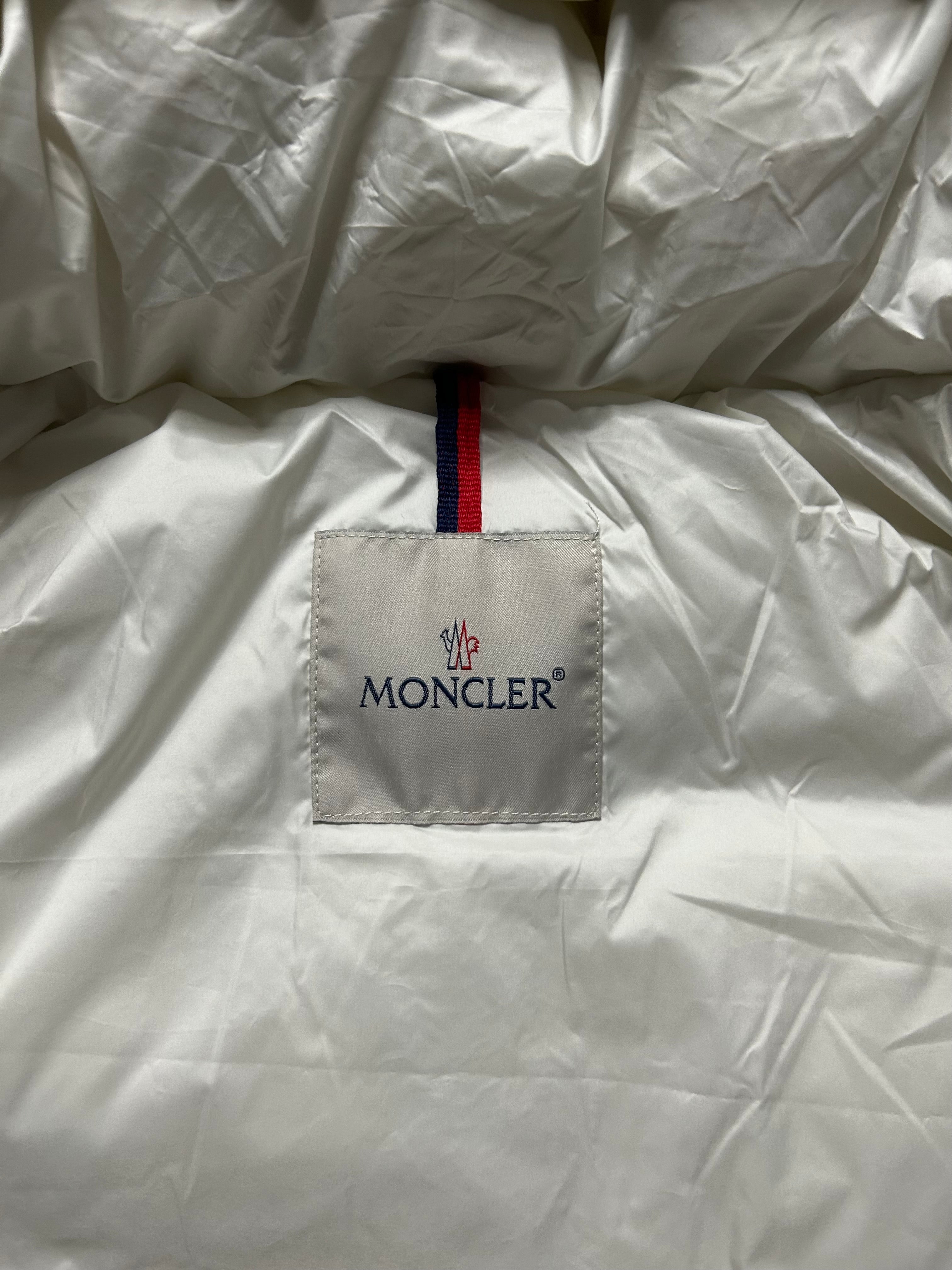 Moncler vezere white