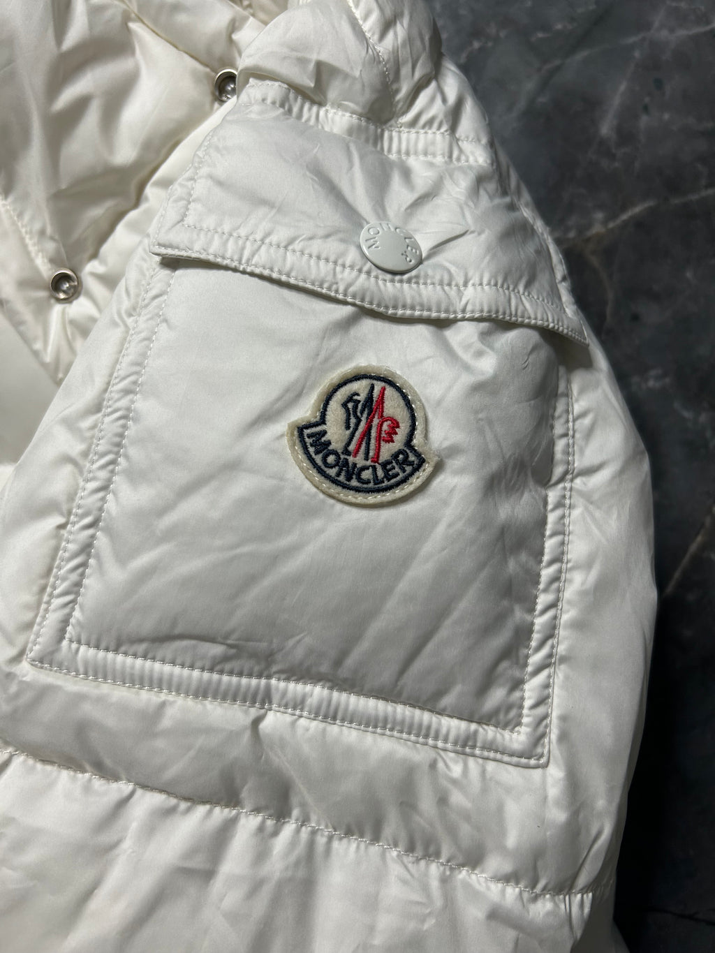 Moncler vezere white