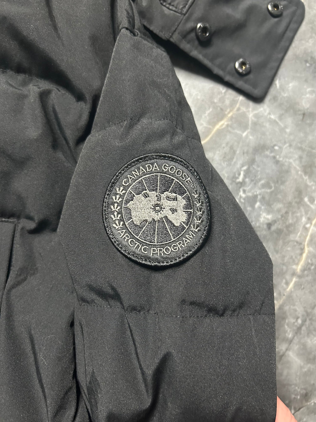 Canada goose Wyndham parka black badge