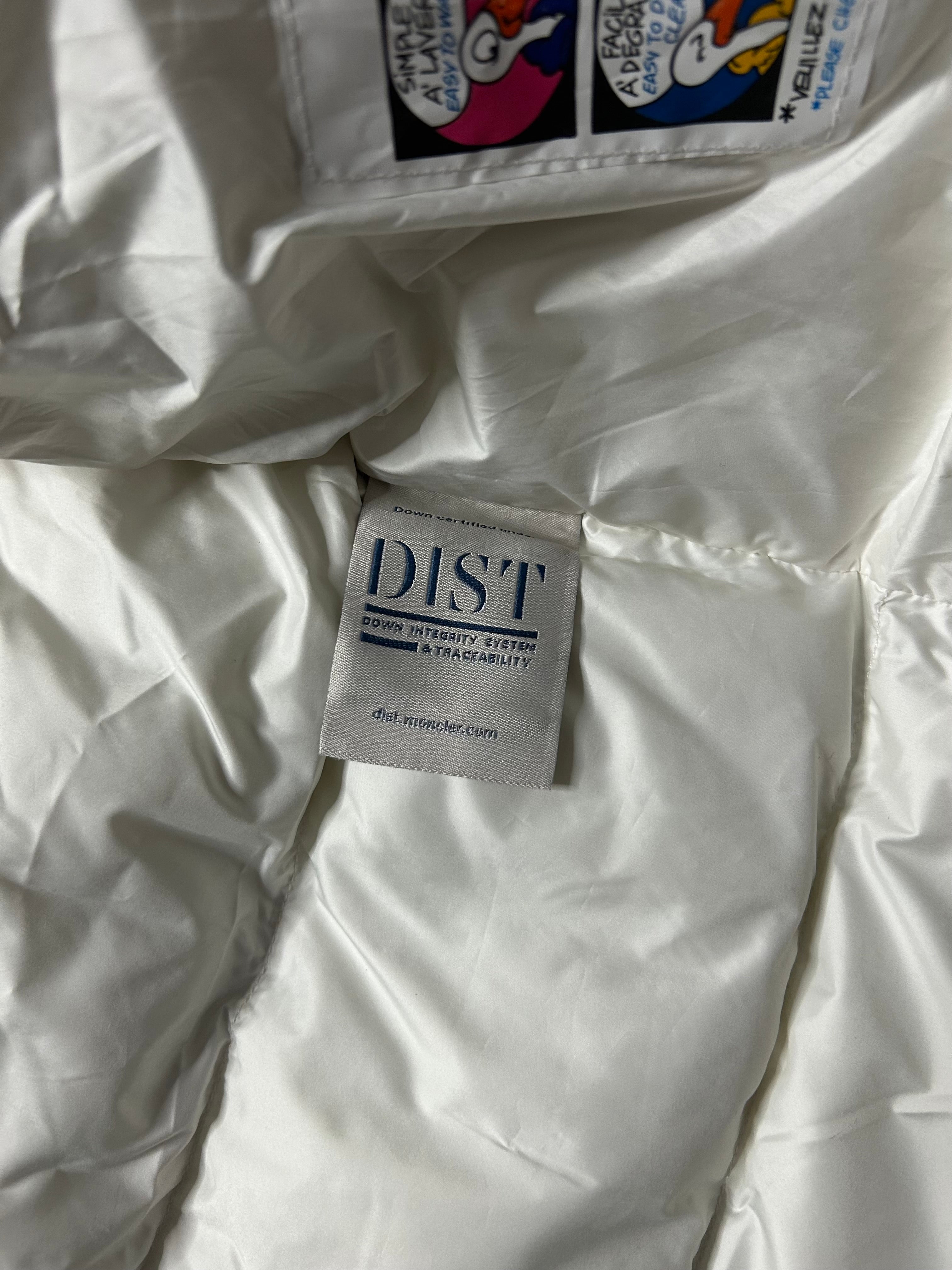 Moncler vezere white