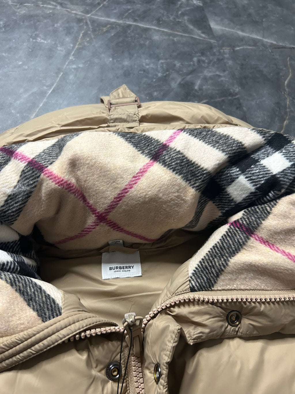 Burberry beige puffer