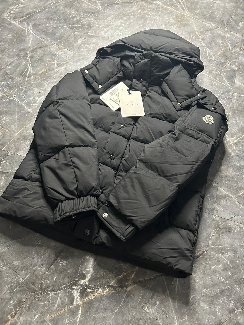Moncler vezere black